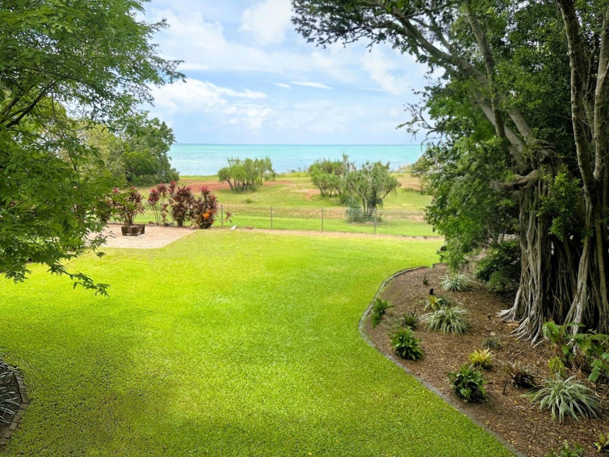 Golden Sands Retreat Beach House Wagait Beach Exterior photo